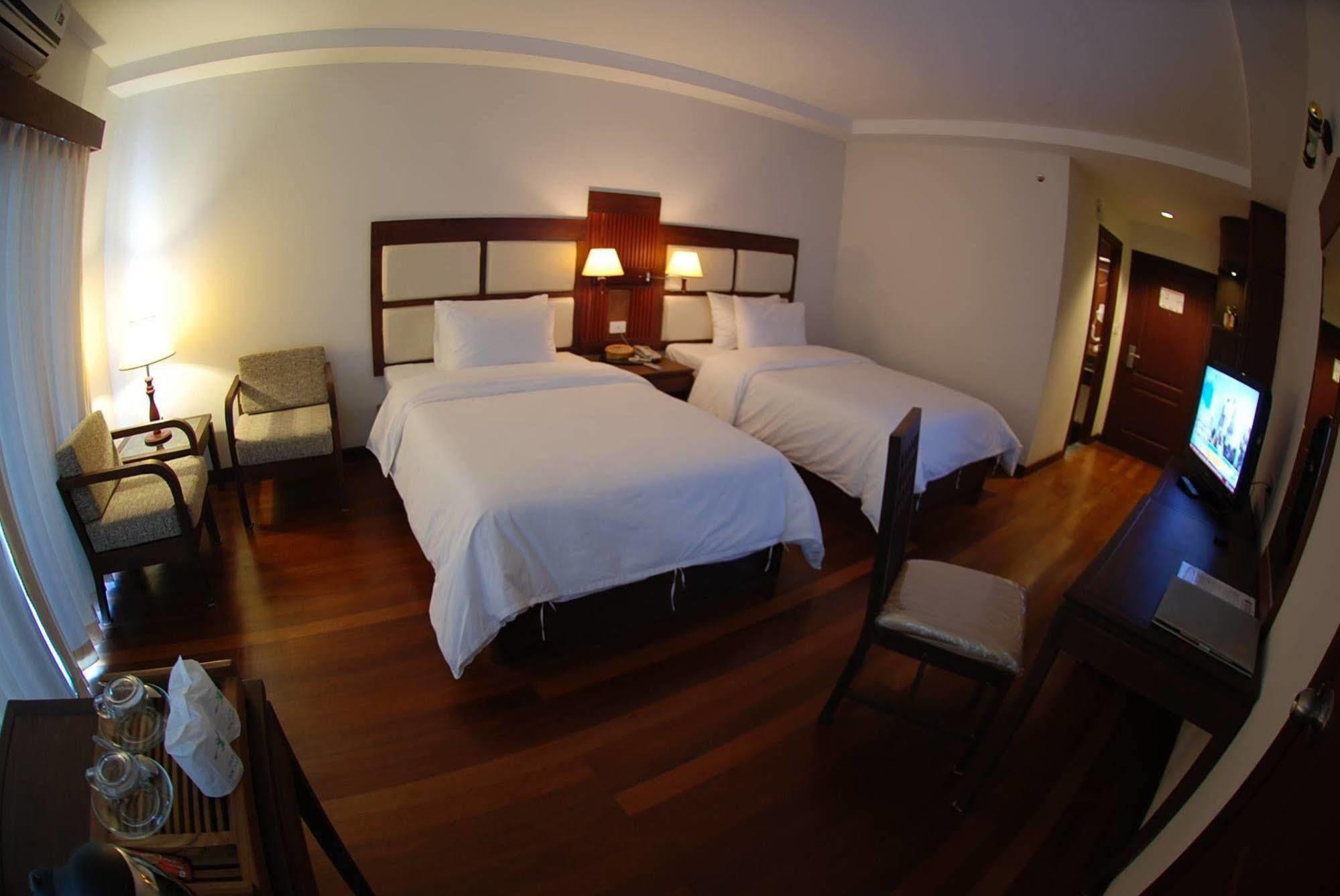מוקדהאן River City Hotel מראה חיצוני תמונה